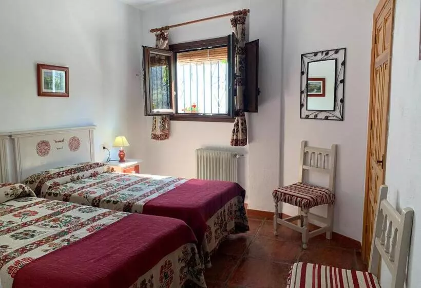 اتاق استاندارد با چشم‌انداز, Hostal Atalaya