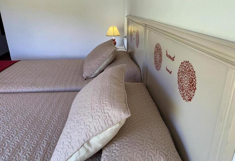 Номер Стандарт с Балконом, Hostal Atalaya En Capileira Cb