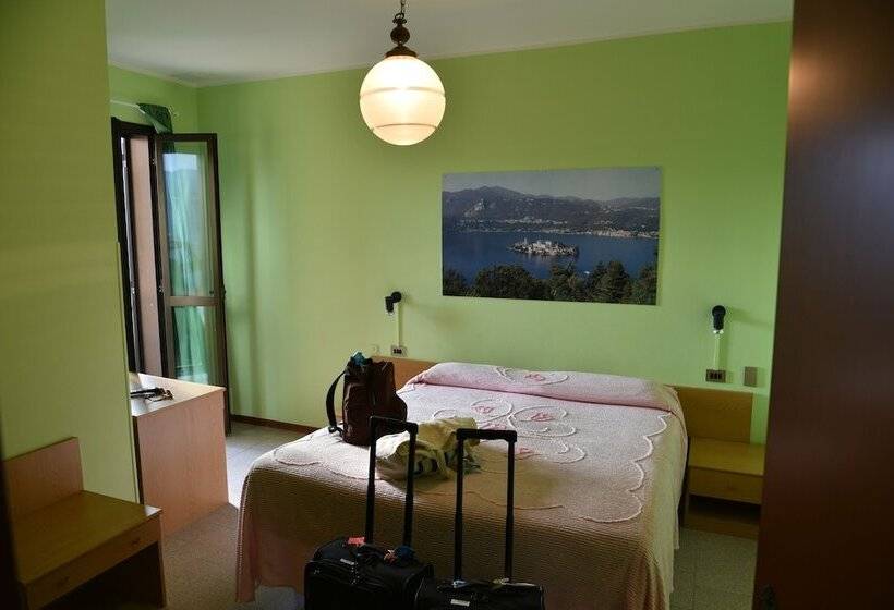 Chambre Standard Individuelle, Battle Of Britain