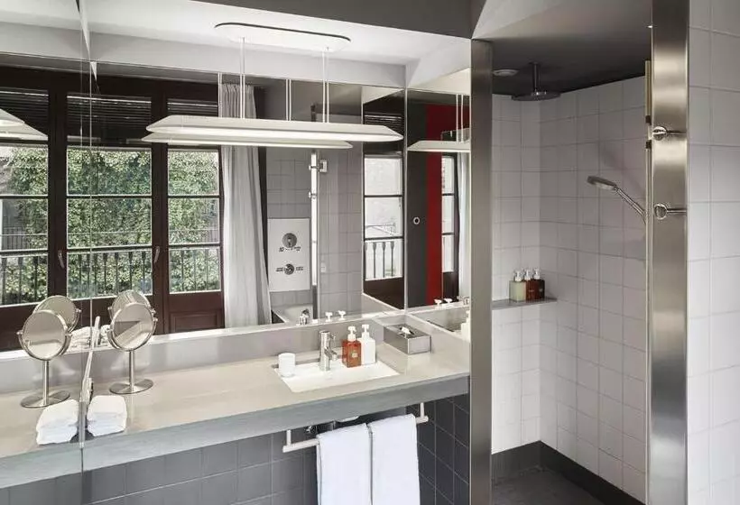 سوییت, Casa Camper Barcelona