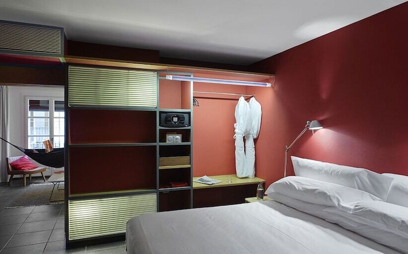 Люкс, Casa Camper Barcelona