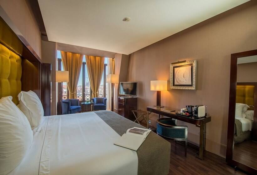 اتاق لوکس, Casa Fuster G.l Monumento