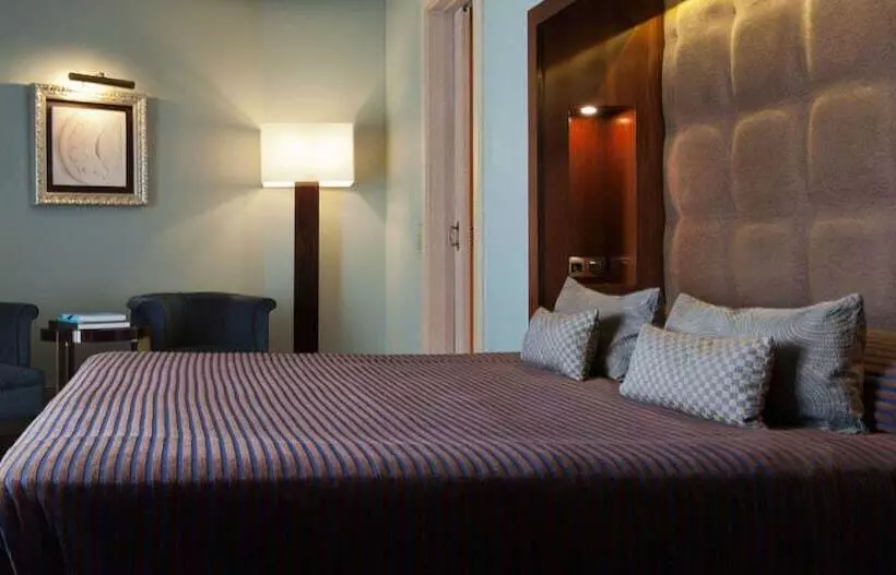 Habitación Deluxe, Casa Fuster G.l Monumento