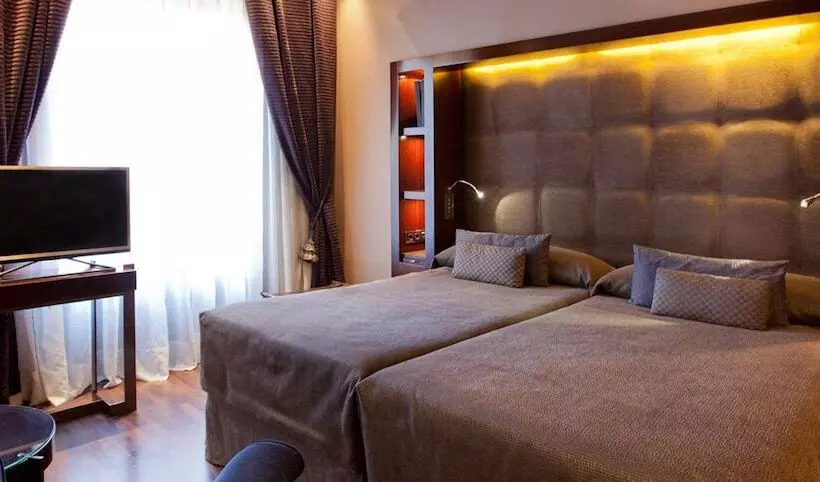 Habitación Deluxe, Casa Fuster G.l Monumento
