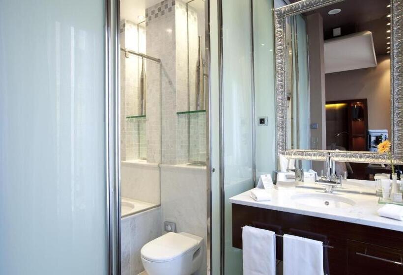 سوییت جونیور, Casa Fuster G.l Monumento