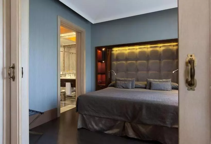 Suite Senior, Casa Fuster G.l Monumento