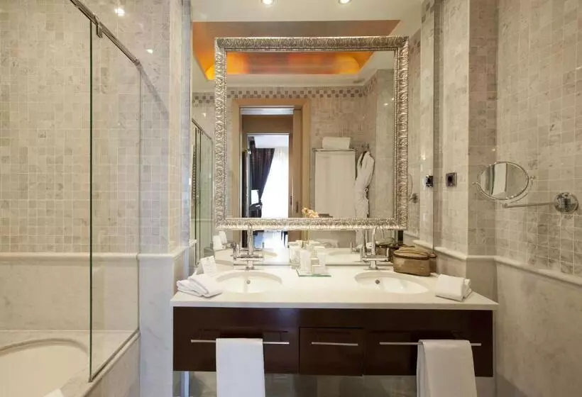 Suite Senior, Casa Fuster G.l Monumento