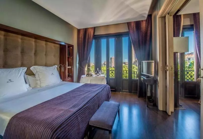 Suite Senior, Casa Fuster G.l Monumento