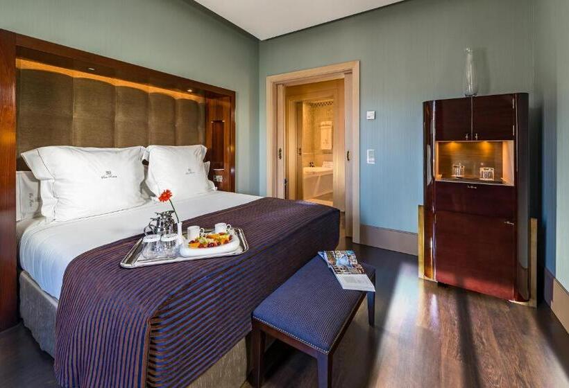 سوییت, Casa Fuster G.l Monumento