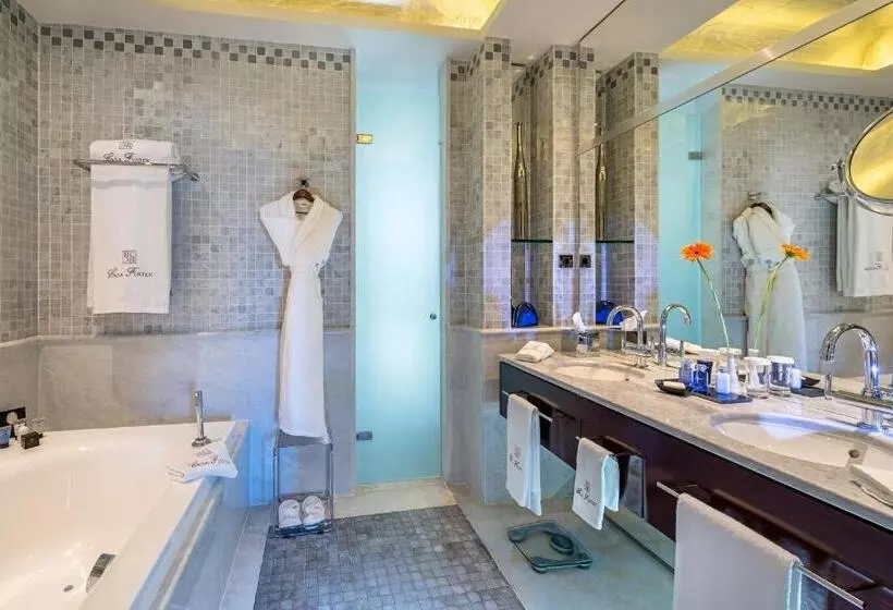 Suite, Casa Fuster G.l Monumento