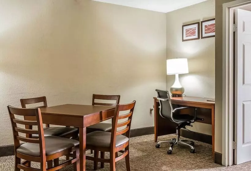 Sviitti, Comfort Inn
