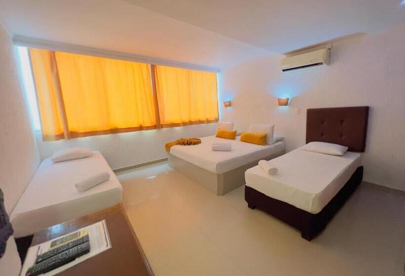 スタンダードトリプルルーム, Costa Del Sol