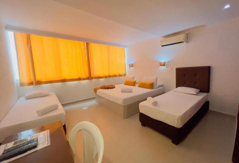 スタンダードトリプルルーム, Costa Del Sol