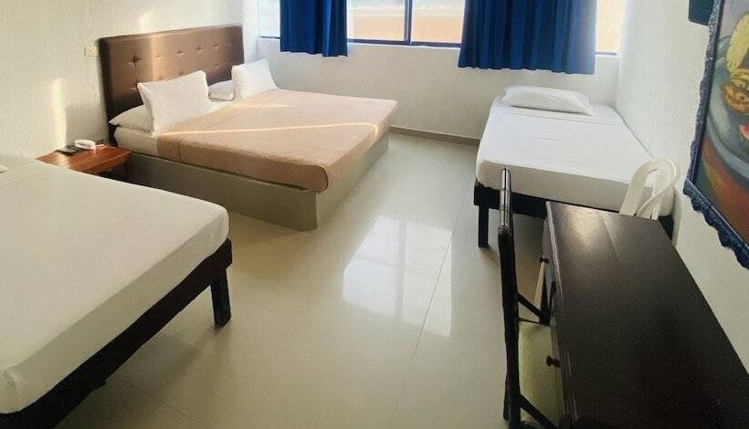 スタンダードトリプルルーム, Costa Del Sol