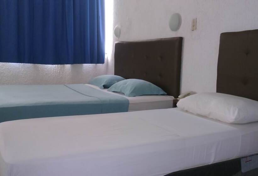 スタンダードトリプルルーム, Costa Del Sol