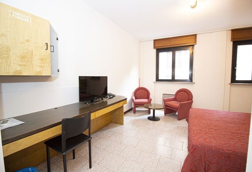 اتاق استاندارد سه نفره, Croce Di Malta