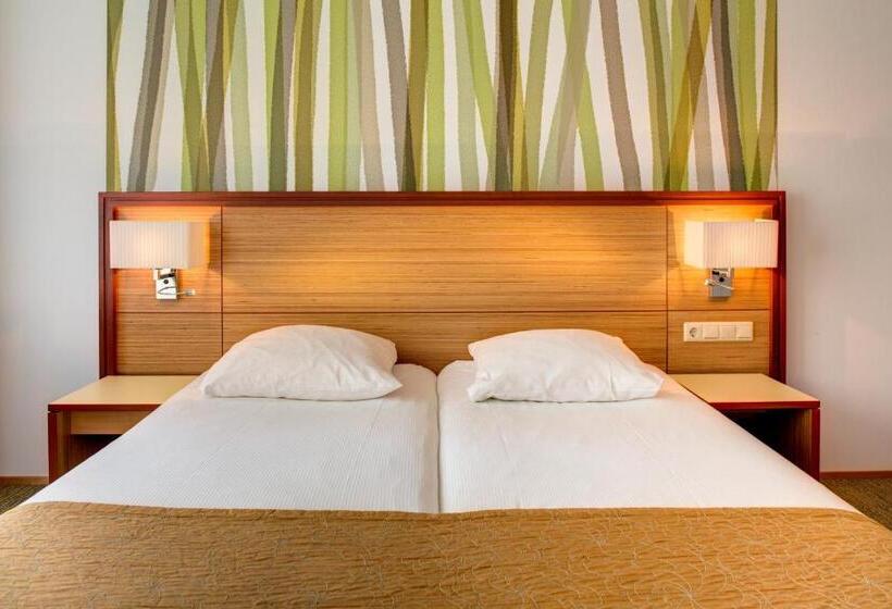 带露台的豪华间, Fletcher Hotel Restaurant Mooi Veluwe