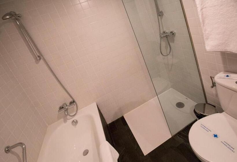 اتاق خانوادگی, Font D'Argent Canillo