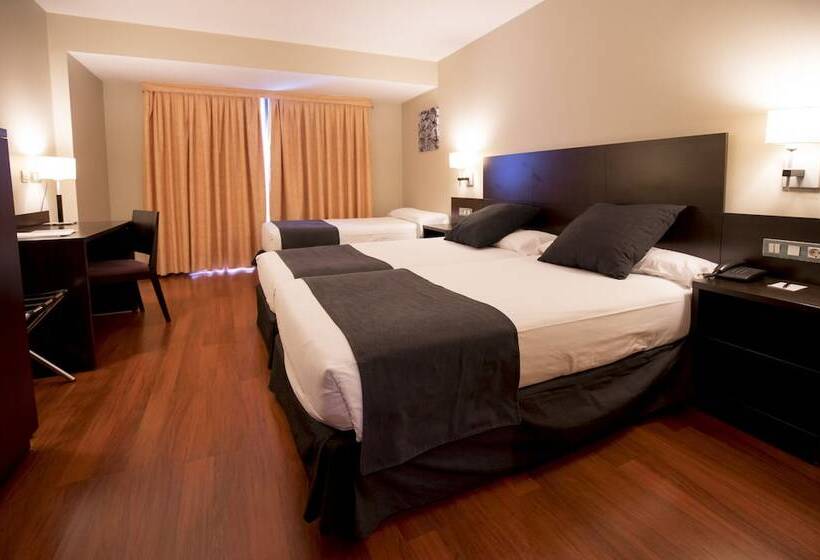 اتاق استاندارد سه نفره, Font D'Argent Canillo