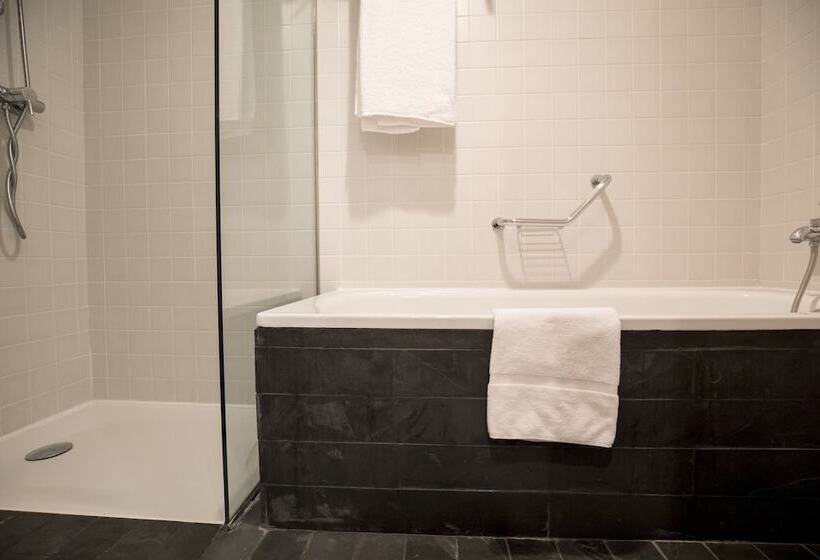 اتاق خانوادگی, Font D'Argent Canillo