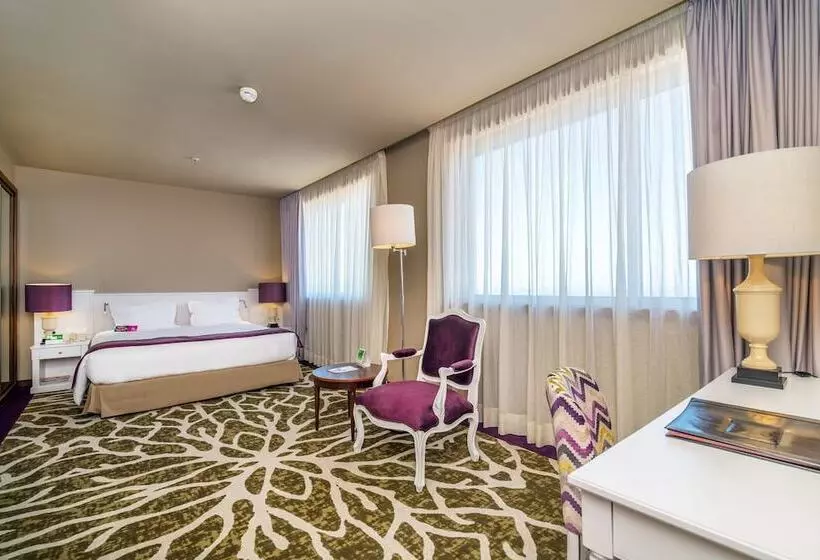 اتاق استاندارد برای معلولان, Holiday Inn Porto Gaia, An Ihg