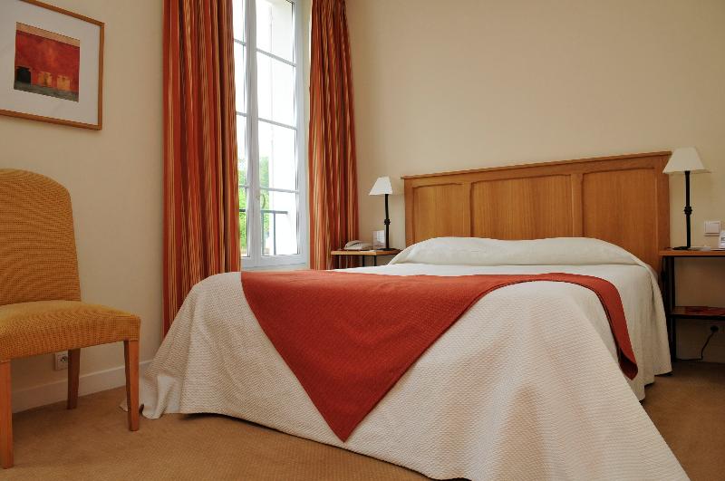 デラックスルーム, Hôtel Saintlaurent, The Originals Relais