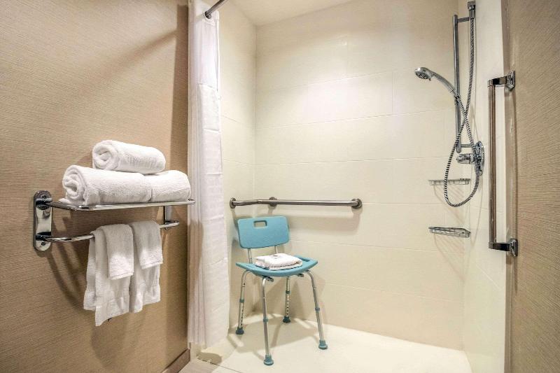 デラックスルーム, Hôtel Saintlaurent, The Originals Relais