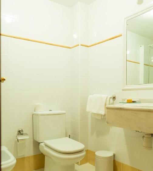 スタンダードトリプルルーム, Jacobeo