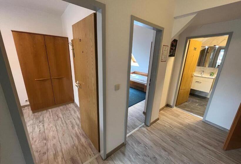 Номер Стандарт Трехместный, Krügers