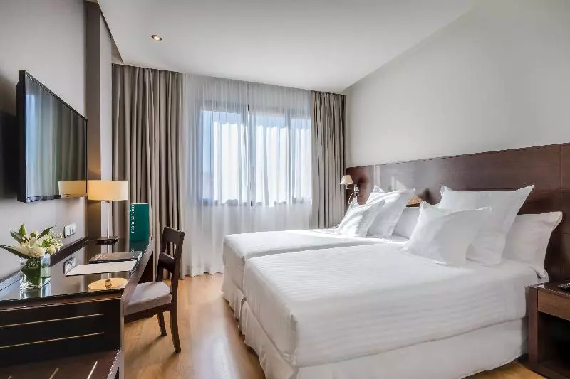 StandaardKamer, Occidental Granada