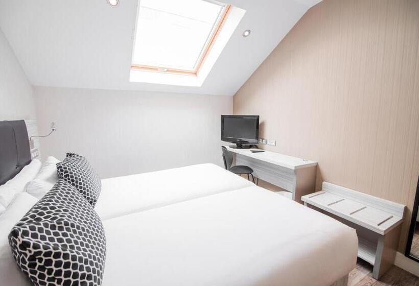 اتاق استاندارد, Petit Palace Puerta Del Sol