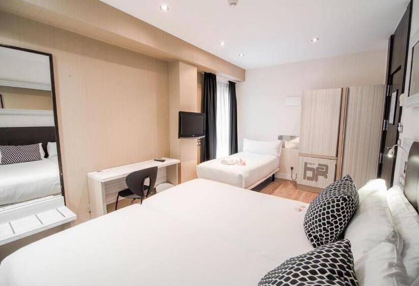 اتاق استاندارد سه نفره, Petit Palace Puerta Del Sol