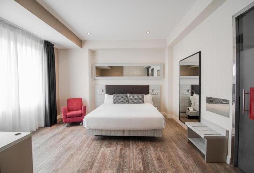 اتاق لوکس با تراس, Petit Palace Puerta Del Sol