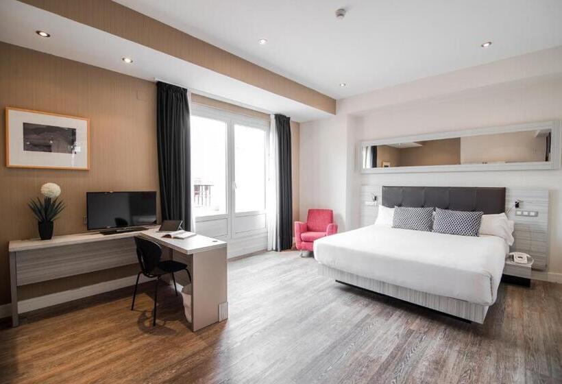 اتاق لوکس با تراس, Petit Palace Puerta Del Sol