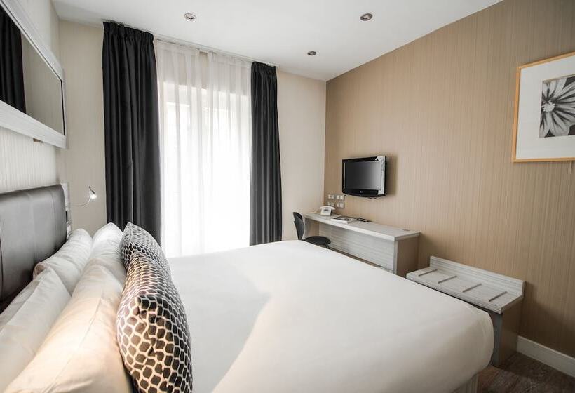 اتاق استاندارد سه نفره, Petit Palace Puerta Del Sol