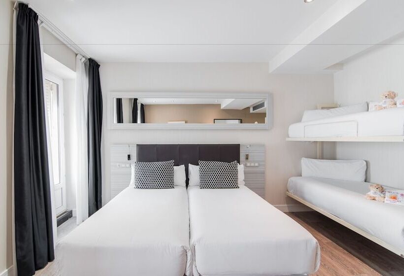 اتاق استاندارد چهار تخته, Petit Palace Puerta Del Sol