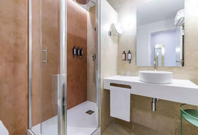 اتاق استاندارد, Petit Palace Puerta Del Sol