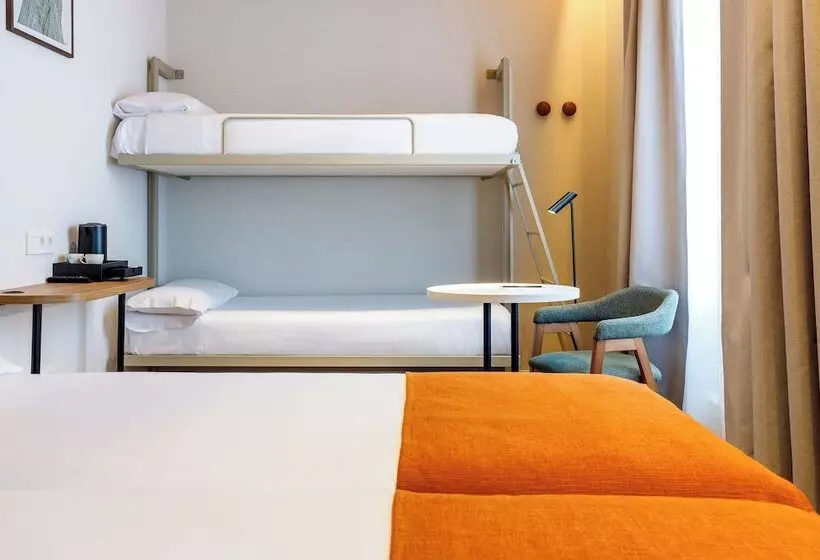 اتاق استاندارد چهار تخته, Petit Palace Puerta Del Sol