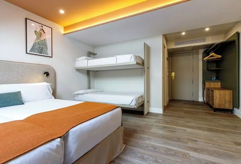 اتاق استاندارد چهار تخته, Petit Palace Puerta Del Sol
