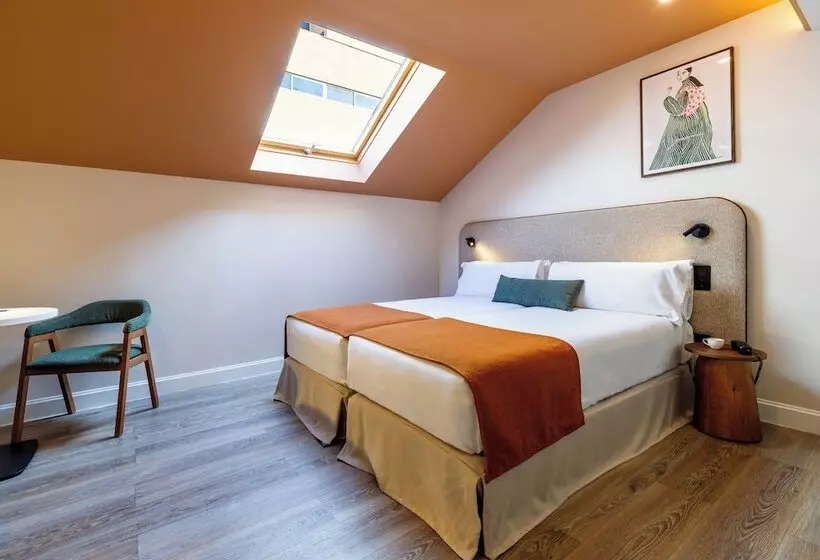اتاق استاندارد چهار تخته, Petit Palace Puerta Del Sol
