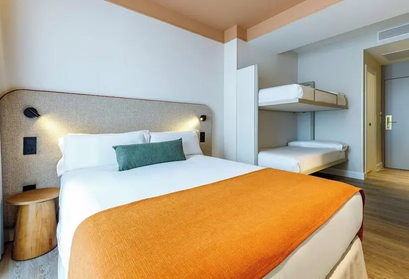 اتاق استاندارد چهار تخته, Petit Palace Puerta Del Sol
