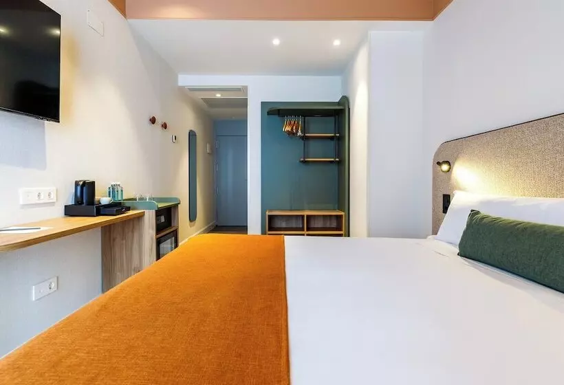 اتاق استاندارد با چشم‌انداز شهر, Petit Palace Puerta Del Sol