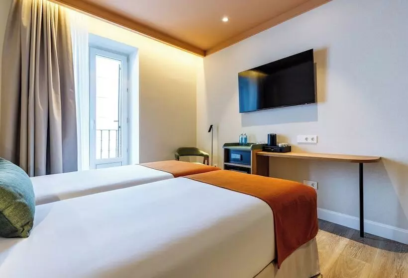 اتاق استاندارد با چشم‌انداز شهر, Petit Palace Puerta Del Sol