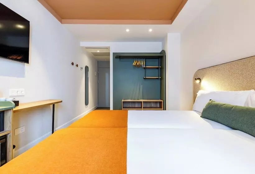 اتاق استاندارد با چشم‌انداز شهر, Petit Palace Puerta Del Sol