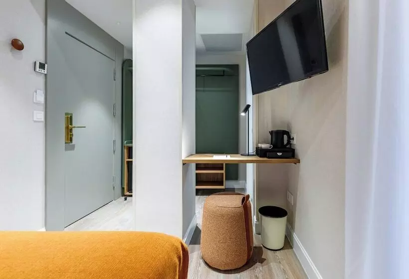 اتاق استاندارد یک نفره, Petit Palace Puerta Del Sol
