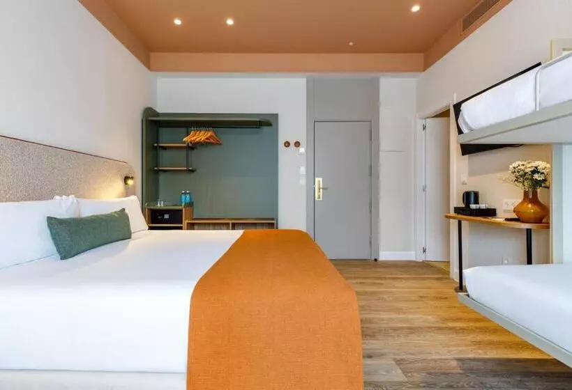 اتاق لوکس با تراس, Petit Palace Puerta Del Sol