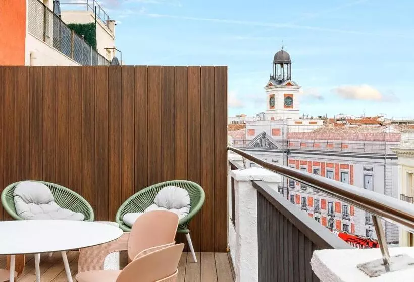 اتاق لوکس با تراس, Petit Palace Puerta Del Sol