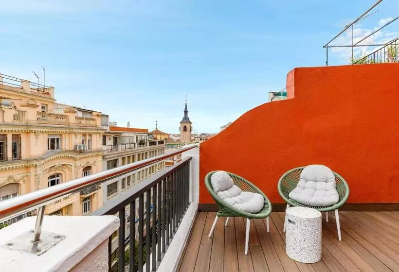 اتاق لوکس با تراس, Petit Palace Puerta Del Sol