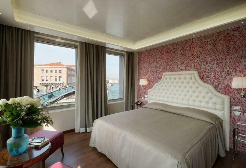 Habitación Deluxe con Vistas, Santa Chiara