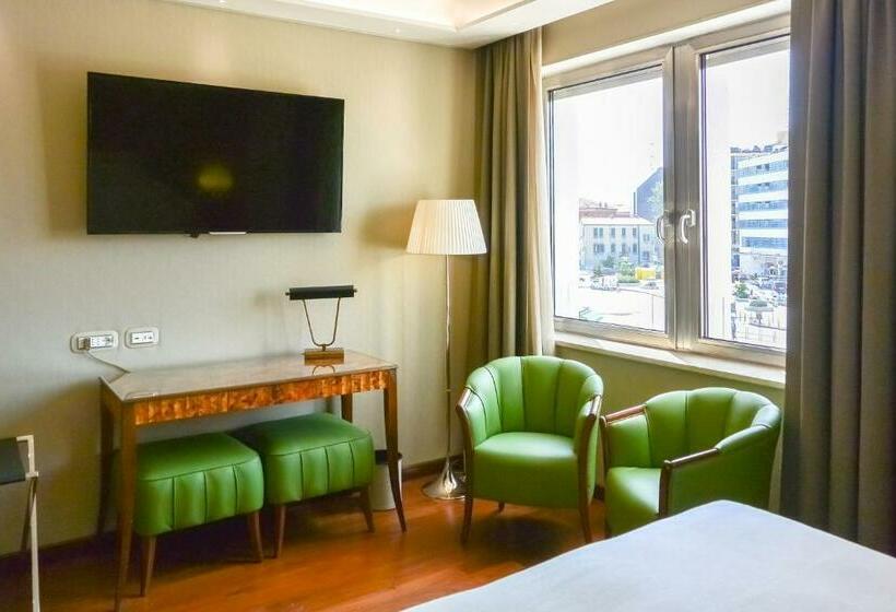 Habitación Triple Deluxe, Santa Chiara